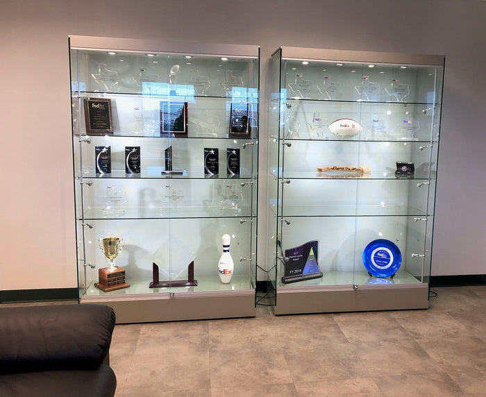 Choosing the right type of glass display unit - Display Cabinets Direct
